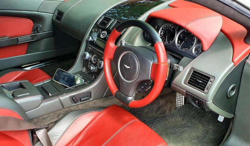 Aston Martin V8 Vantage S full