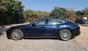 Porsche Panamera Turbo full