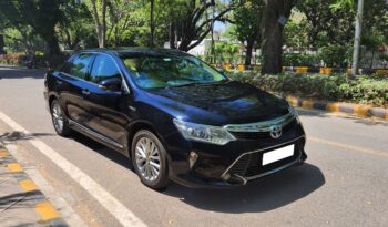 Toyota Camry Hybrid full