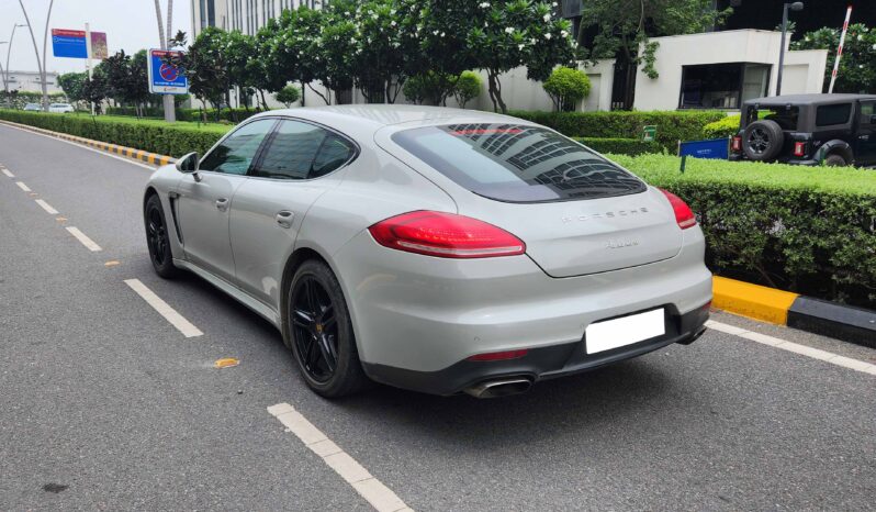 Porsche Panamera V6 Diesel full