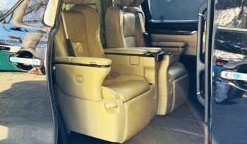 Toyota Vellfire VIP Executive Lounge full