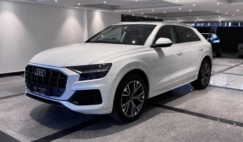 Audi Q8 55 TSFI Quattro Celebration full