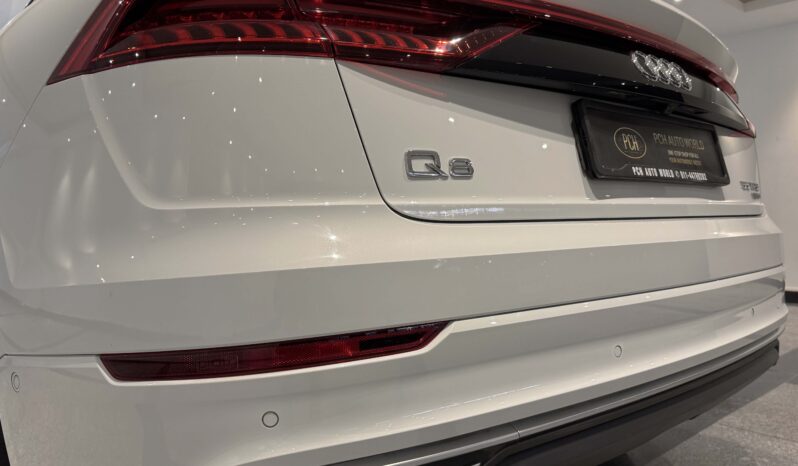 Audi Q8 55 TSFI Quattro Celebration full