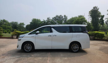 Toyota Vellfire Executive Lounge full